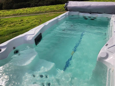 สนามหลังบ้านของ Swim Spa คืออะไร?
